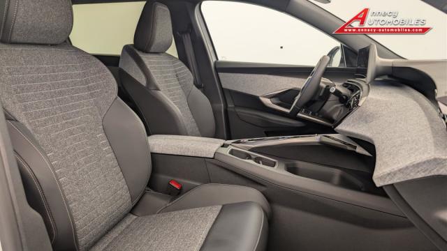 Peugeot 5008 image 2