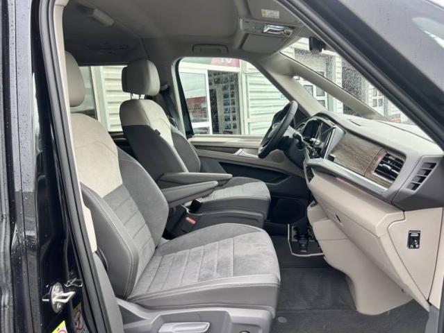 Volkswagen Multivan image 6