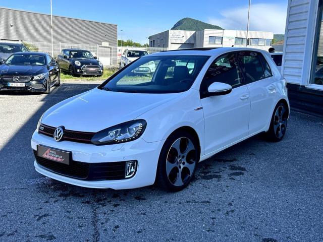 Volkswagen Golf image 9