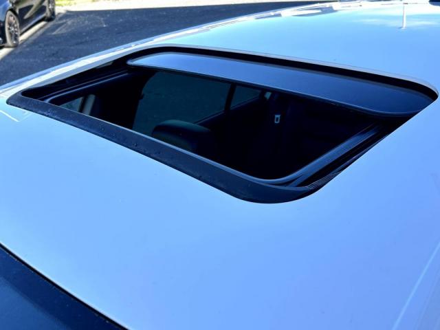 Volkswagen Golf image 8