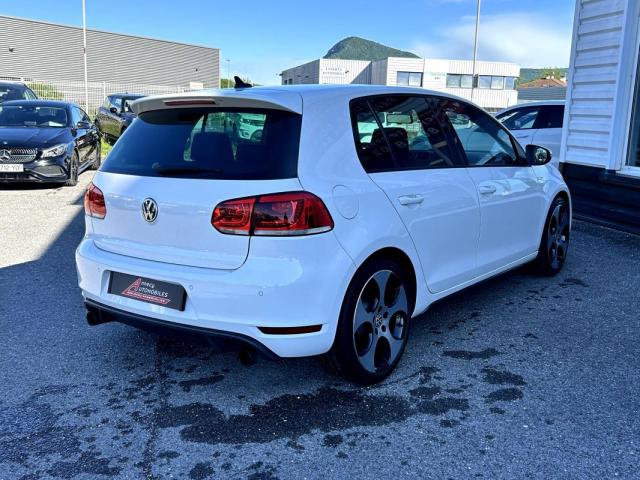 Volkswagen Golf image 1