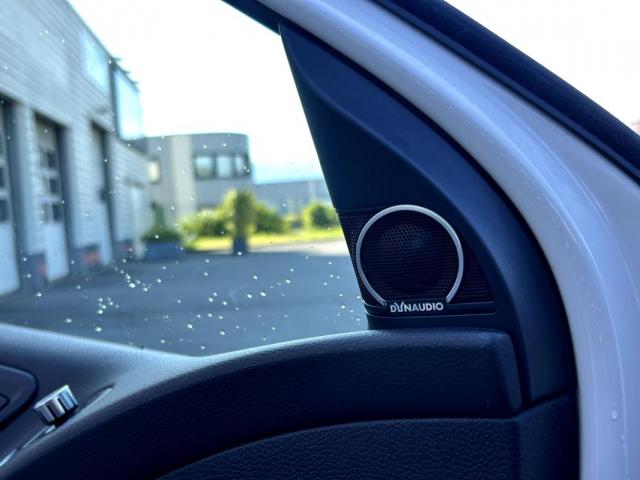 Volkswagen Golf image 6