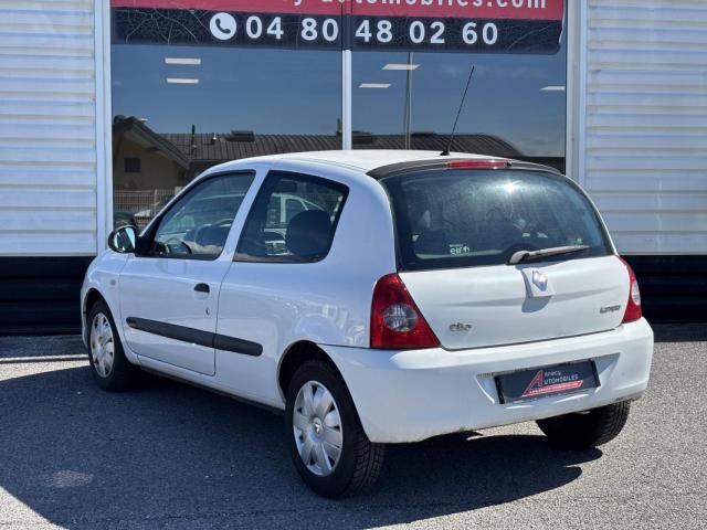 Renault Clio image 9
