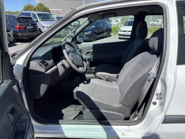 Renault Clio image 8