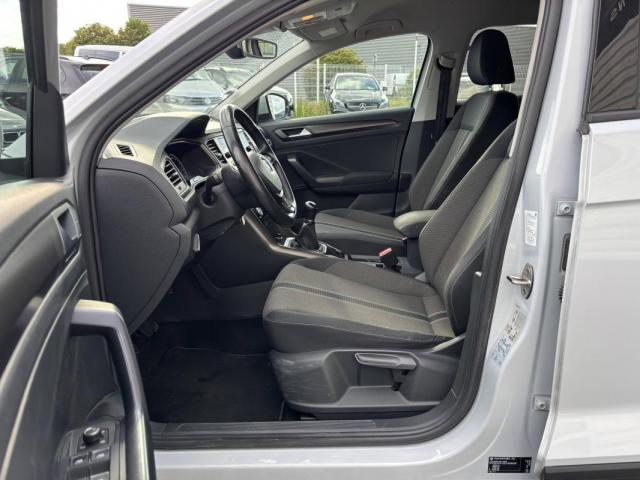Volkswagen T-Roc image 7
