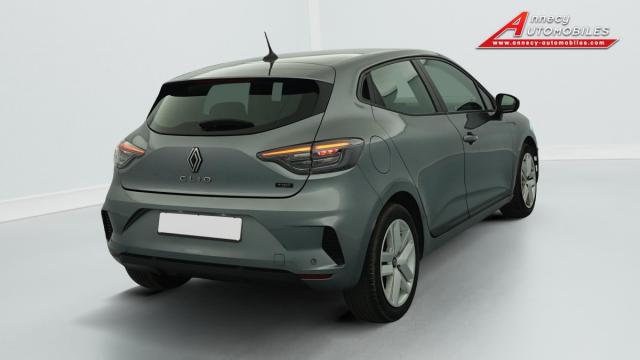 Renault Clio image 9