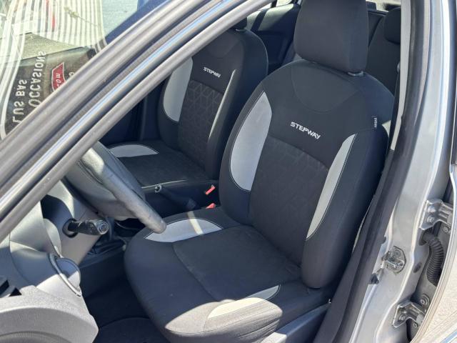 Dacia Sandero image 8