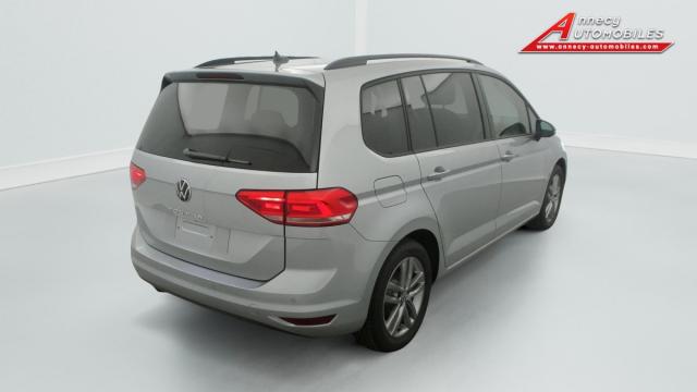 Volkswagen Touran image 2
