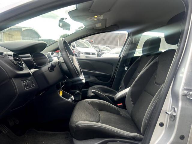 Renault Clio Estate image 1