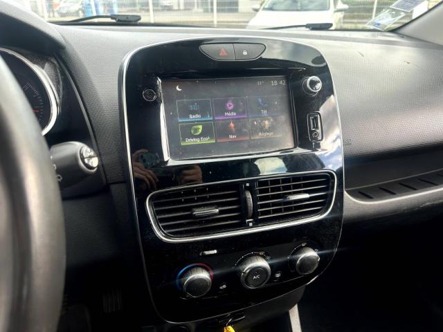 Renault Clio Estate image 7