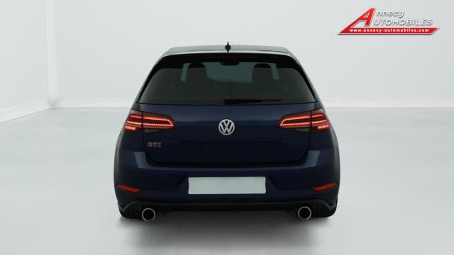 Volkswagen Golf image 9