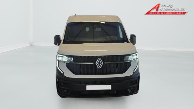 Renault Master image 9