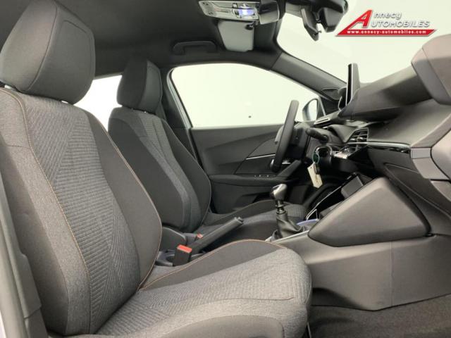 Peugeot 2008 image 8
