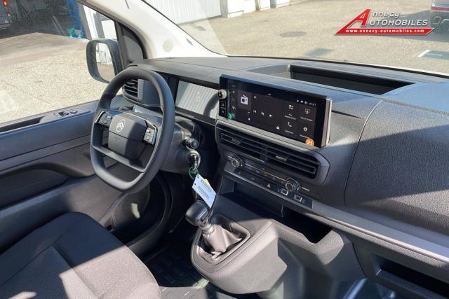 Citroen Jumpy image 2