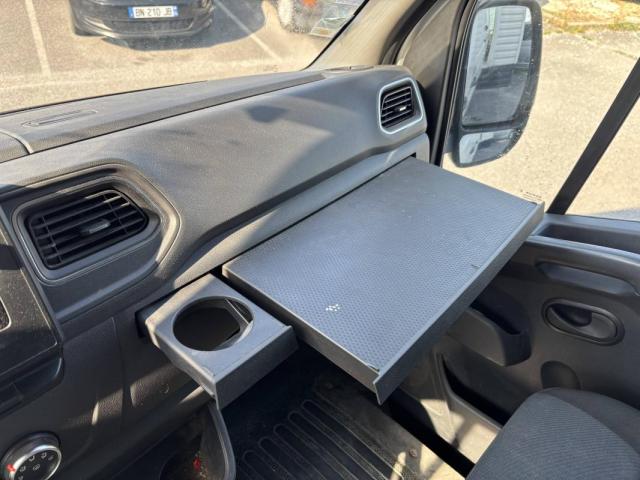 Renault Master image 6