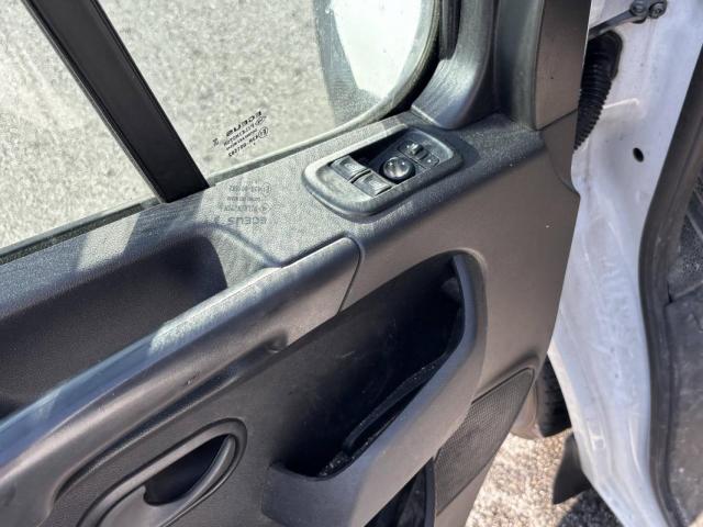 Renault Master image 9