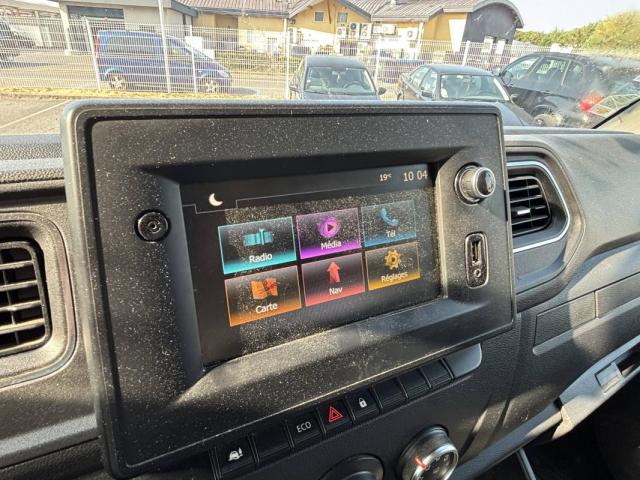 Renault Master image 8