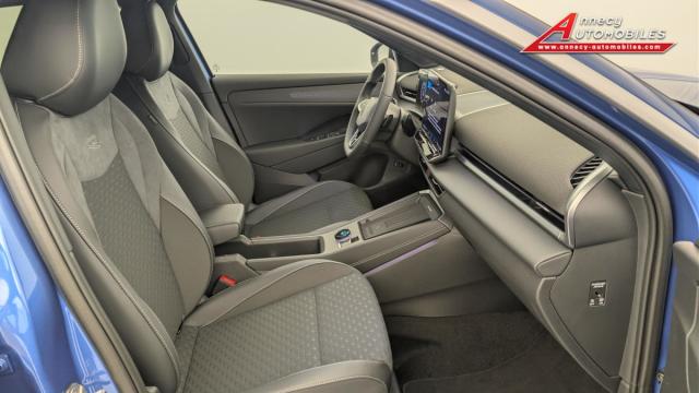 Volkswagen T-Roc image 9