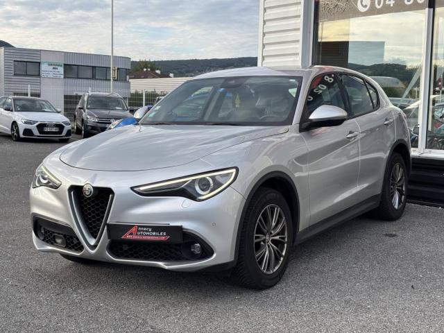 Alfa Romeo Stelvio image 8