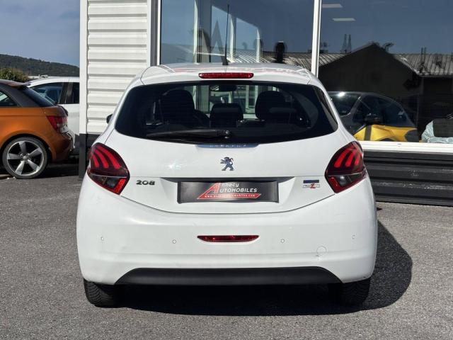 Peugeot 208 image 2