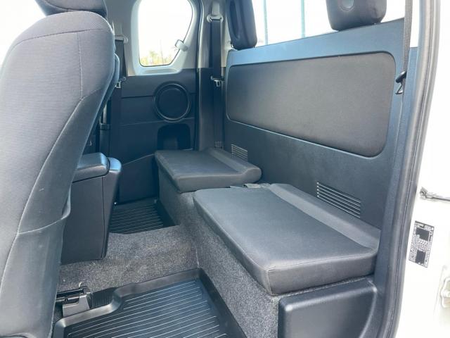 Toyota Hilux image 7