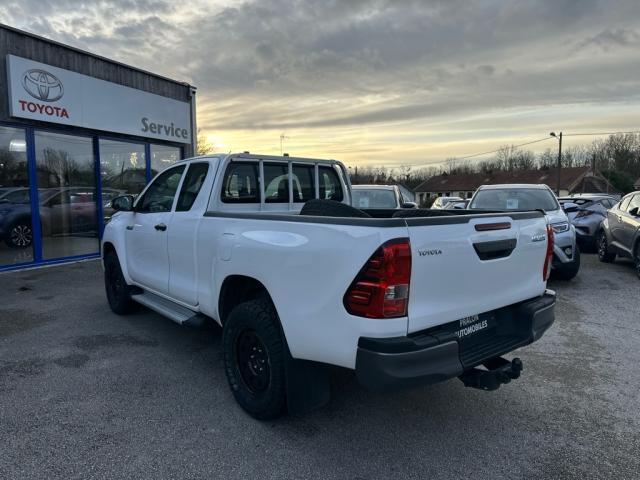 Toyota Hilux image 6