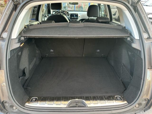 Peugeot 2008 image 8