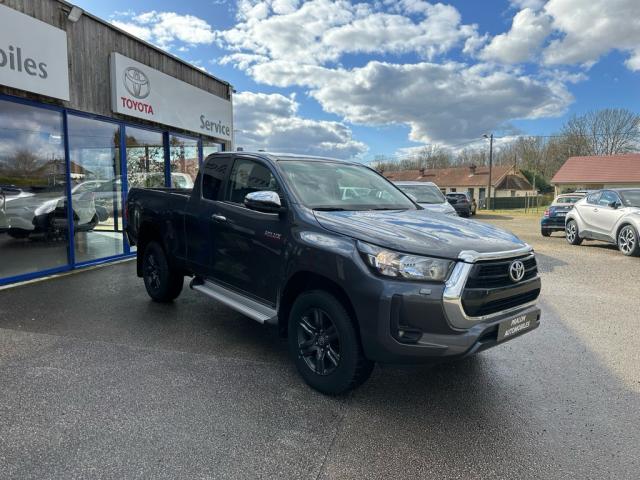 Toyota Hilux image 3