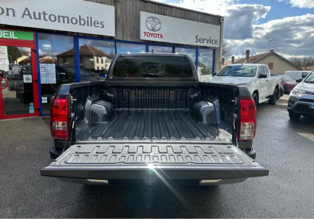 Toyota Hilux image 5