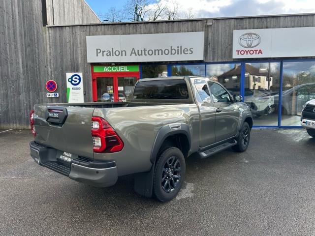 Toyota Hilux image 7