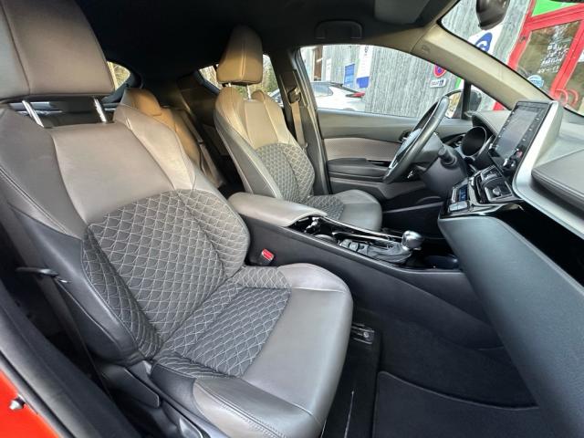 Toyota C-Hr image 9