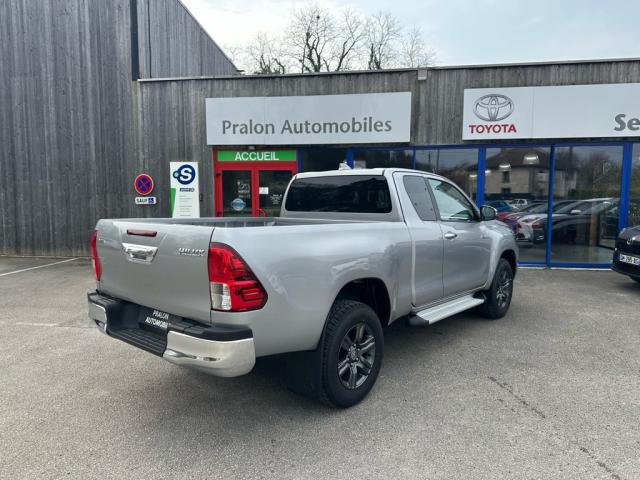 Toyota Hilux image 4