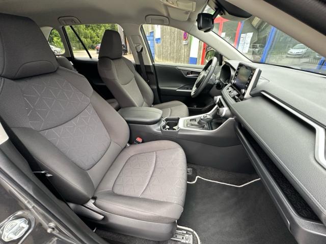 Toyota Rav4 image 8