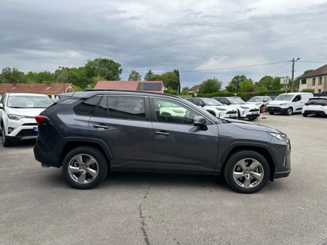 Toyota Rav4 image 3