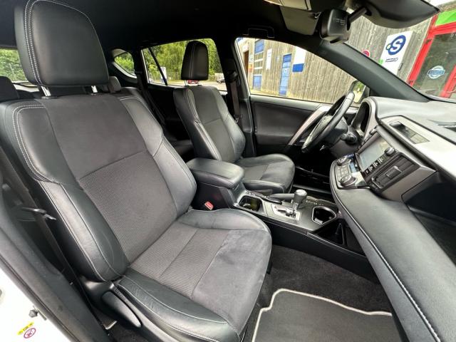 Toyota Rav4 image 3