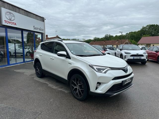 Toyota Rav4 image 2