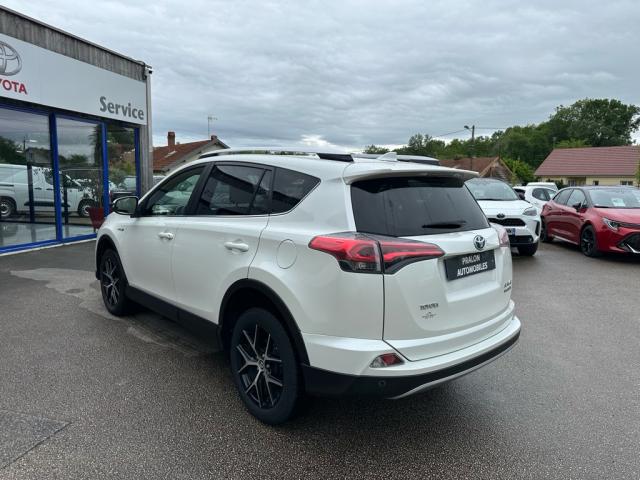 Toyota Rav4 image 9