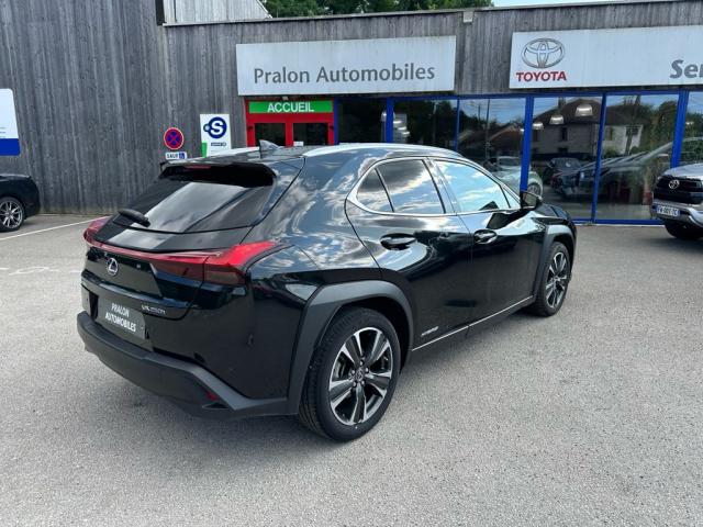 Lexus Ux image 8