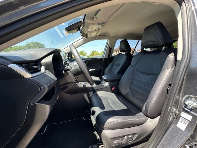 Toyota Rav4 image 9