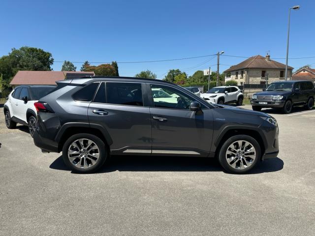 Toyota Rav4 image 6