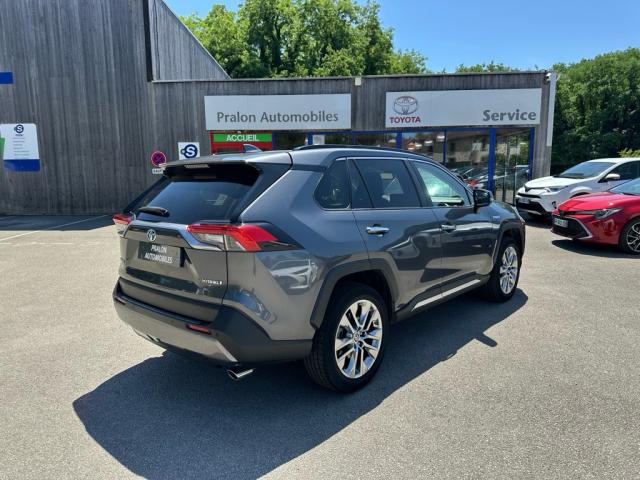 Toyota Rav4 image 3