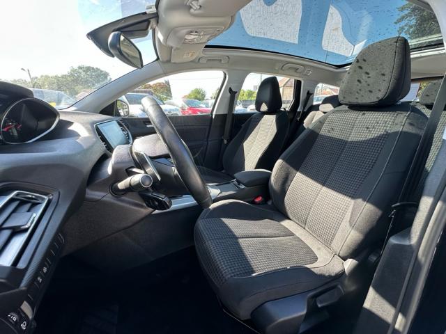 Peugeot 308 image 1