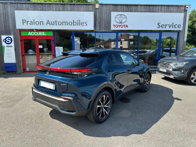Toyota C-Hr image 2