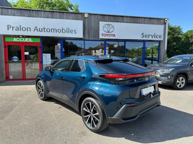 Toyota C-Hr image 1