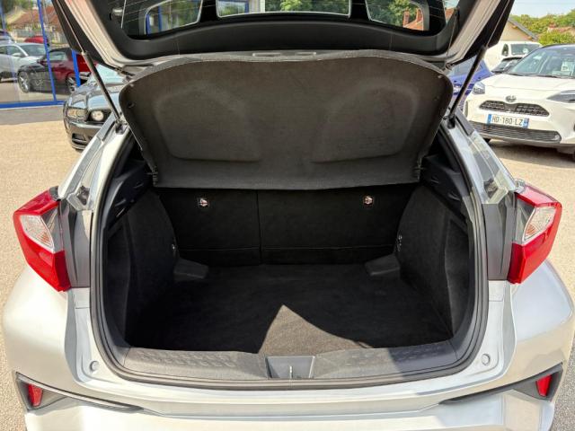 Toyota C-Hr image 7