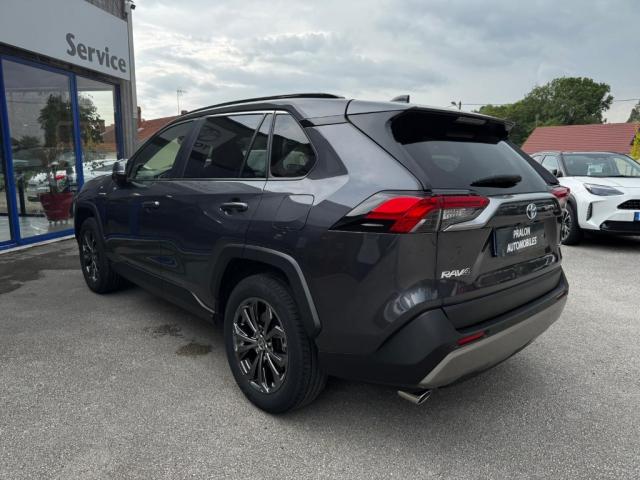 Toyota Rav4 image 5