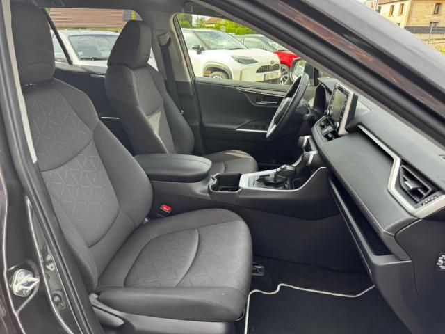 Toyota Rav4 image 6