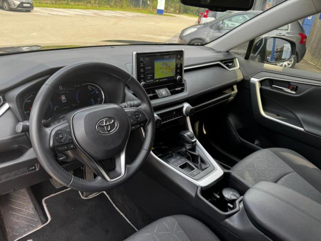 Toyota Rav4 image 9