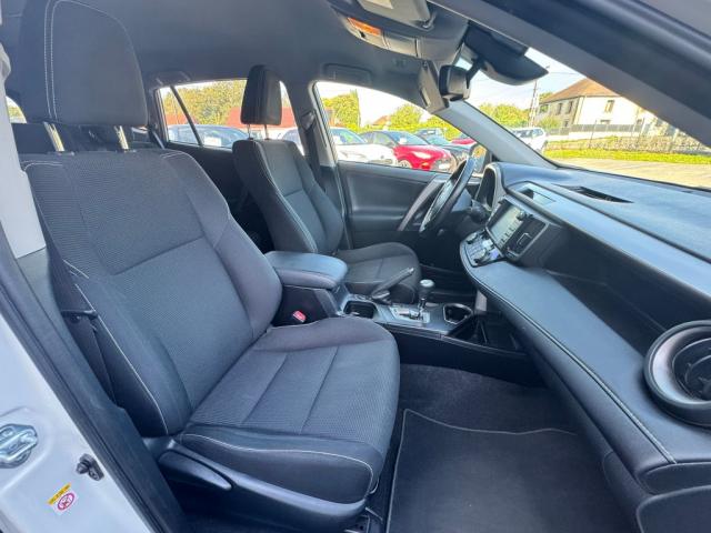 Toyota Rav4 image 6