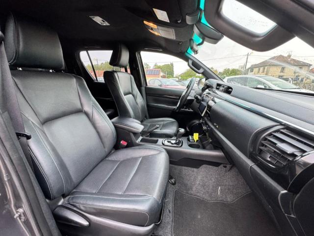 Toyota Hilux image 5